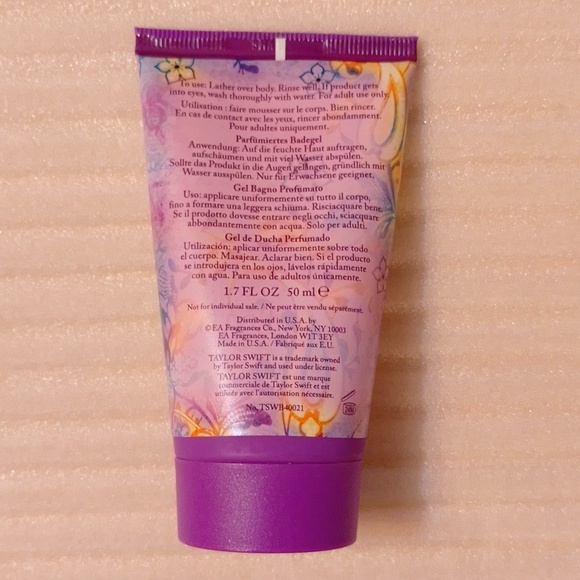 🆕 Taylor Swift Wonderstruck Gift Set Charm Bracelet Lotion Bath Gel - Picture 11 of 16